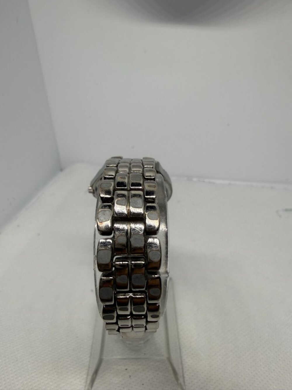 Armitron 75/5332SV Women Silver-Tone Pink & White Crystal Dial Dress Watch - Picture 5 of 11